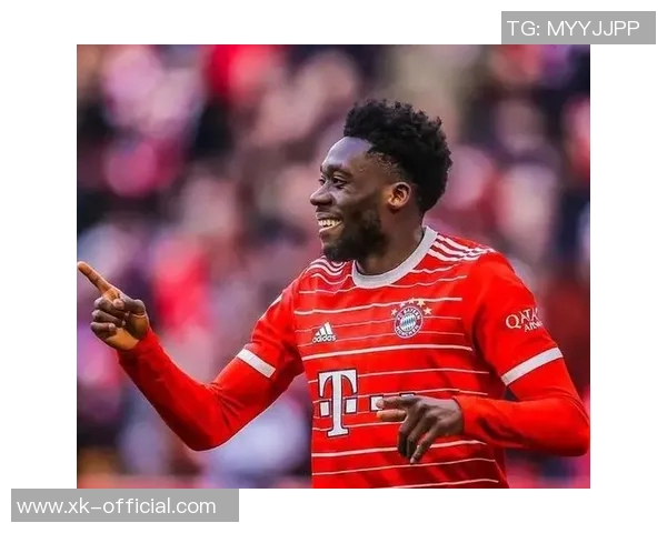 戴维斯恢复训练进展顺利预计很快回归拜仁合练