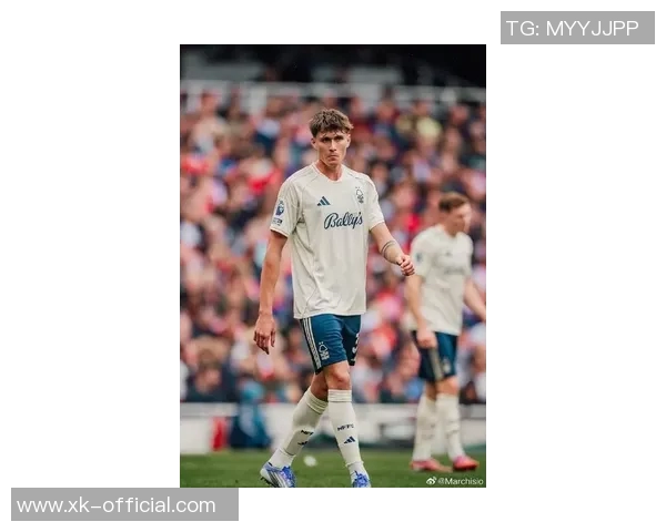 今夏离开尤文的萨沃纳在英超表现出色新援前锋进球数惨淡仅为一球