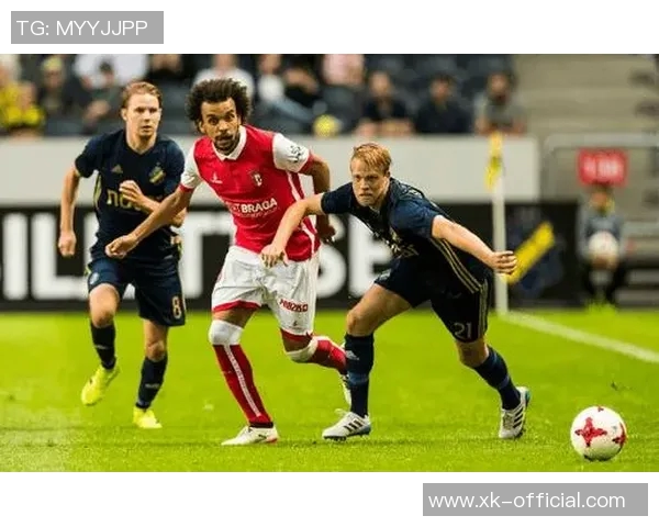 快船队启程前往盐湖城开启新赛季首场客场挑战众将士齐聚登机照曝光