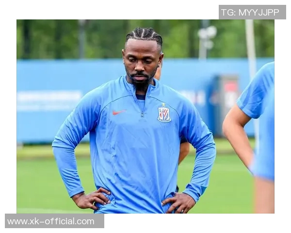 路易斯怒斥申花金畅回应经纪人夸大中超球队需求与高价要求