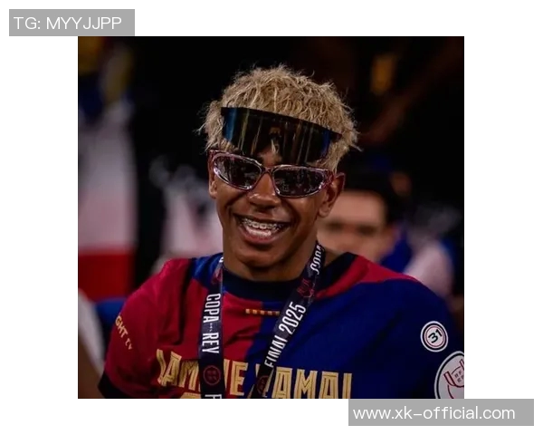 年轻球员的崛起:姆巴佩17岁亚马尔18岁梅西19岁首次戴帽盘点